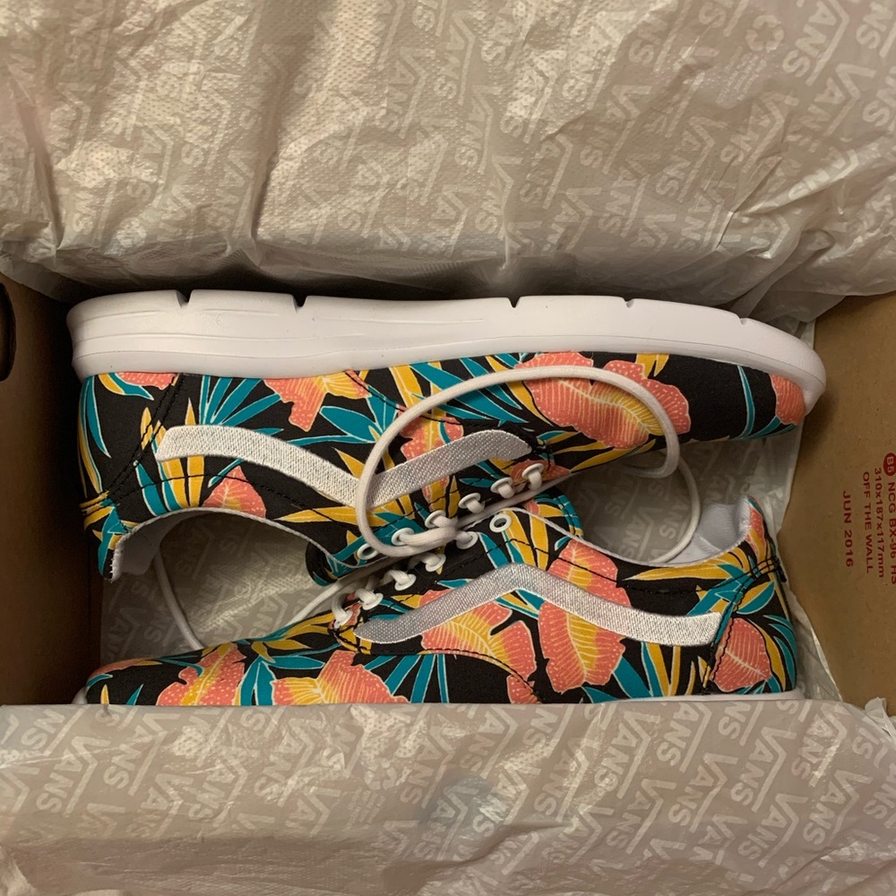 VANS tennis shoes